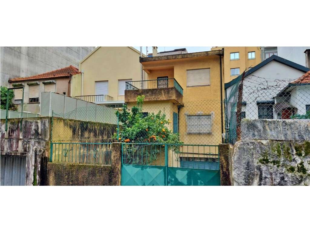 Moradia T3 no centro do Porto - Grande imagem: 2/8