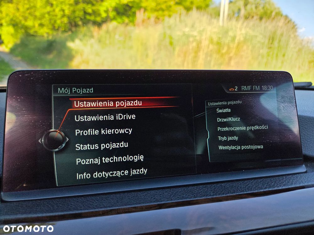 BMW Seria 3 330d xDrive Sport-Aut Sport Line - 28