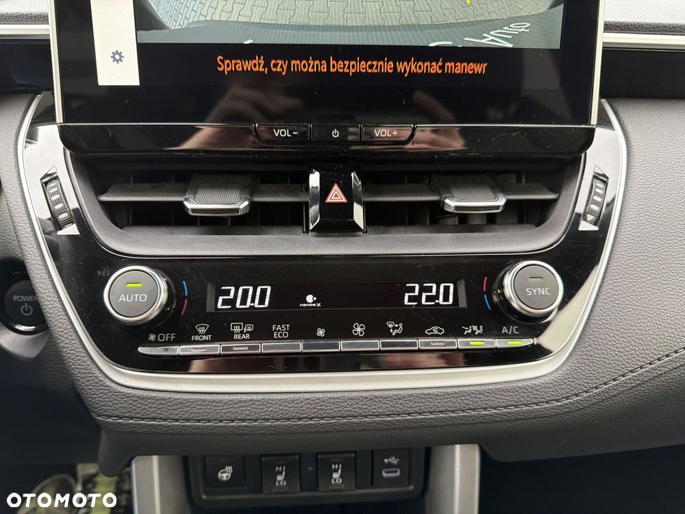 Toyota Corolla Cross 2.0 Hybrid Executive AWD - 19