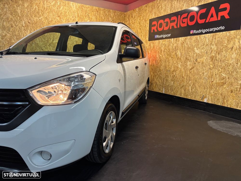 Dacia Lodgy 1.2 TCe Confort 7L - 29
