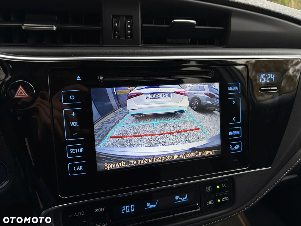 Toyota Auris 1.8 HSD Luna - 34