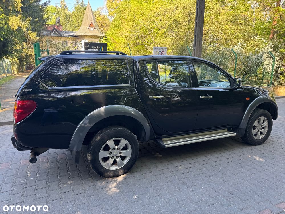 Mitsubishi L200 2.5 DID Intense + - 7