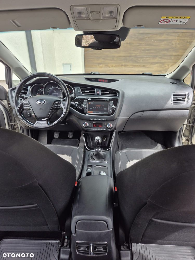 Kia Ceed - 17