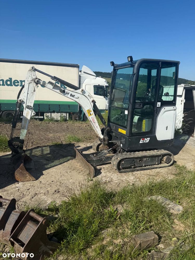 Caterpillar Minikoparka CAT 301.8, Bobcat E-19, Jcb 19C-1, BOBCAT E19 - 13