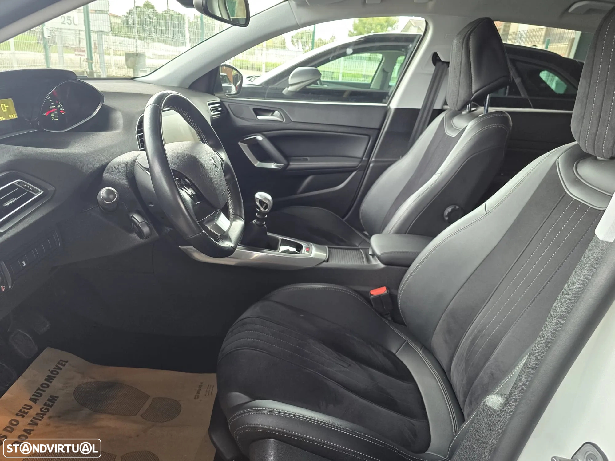 Peugeot 308 1.5 BlueHDi Allure Pack - 11