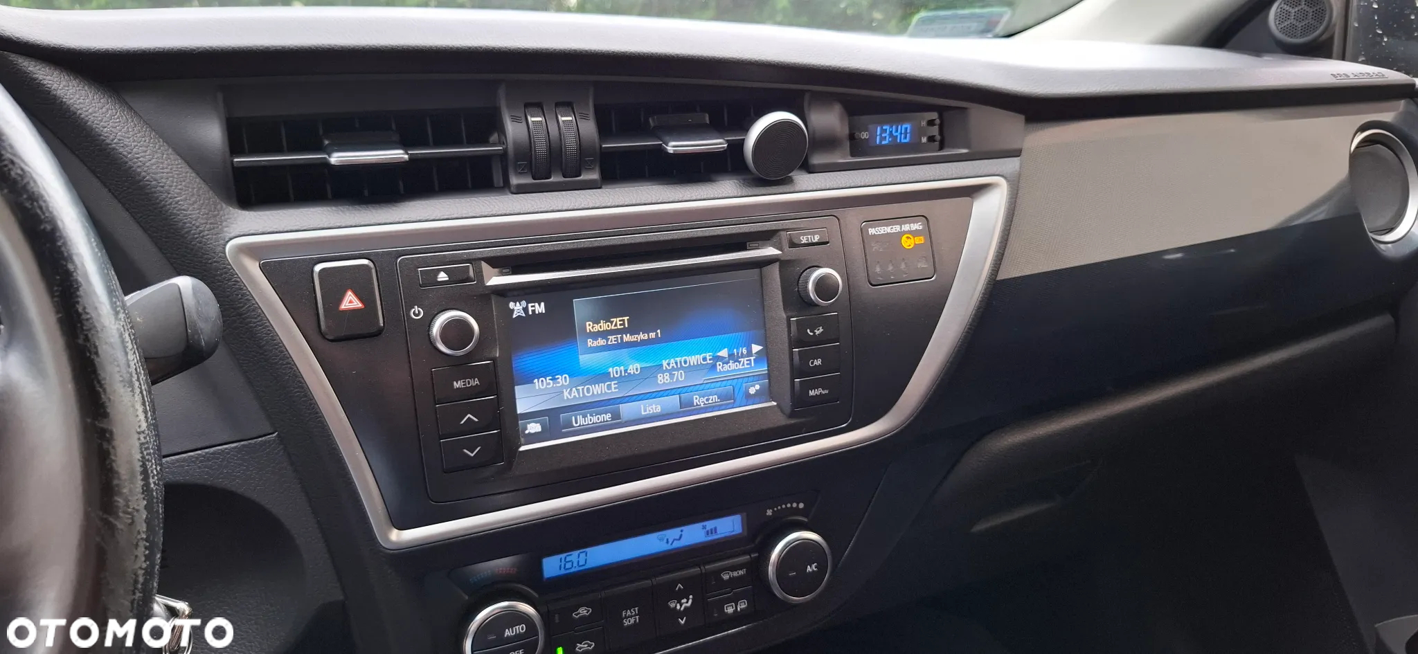Toyota Auris 1.6 Red - 8