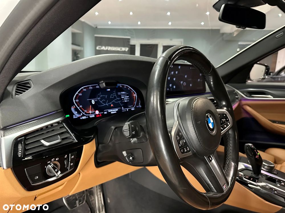 BMW Seria 5 520d xDrive MHEV M Sport sport - 19