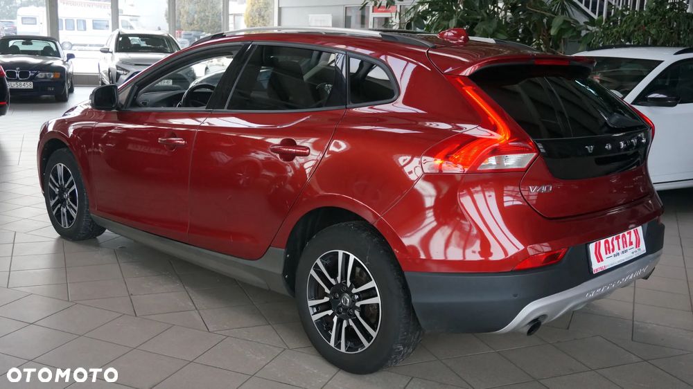 Volvo V40 Cross Country D3 Drive-E SCR Momentum - 13