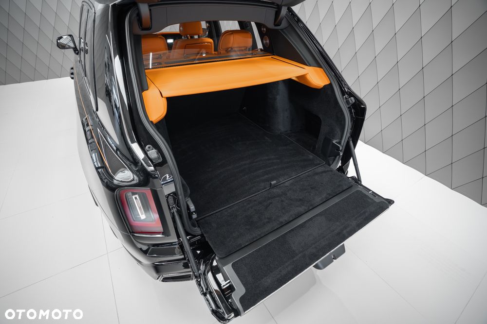 Rolls-Royce Cullinan Series II Black Badge - 25