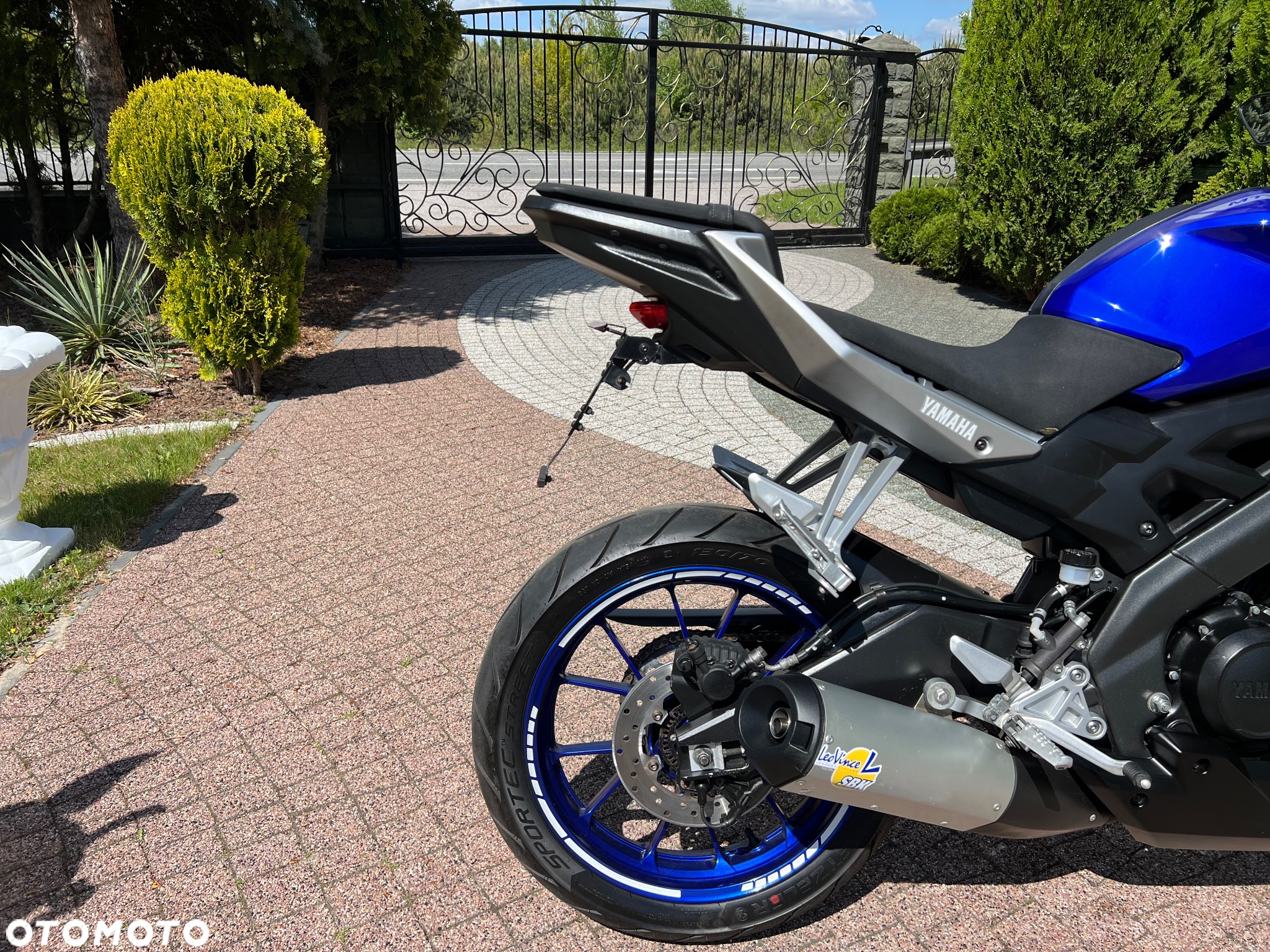 Yamaha MT - 9