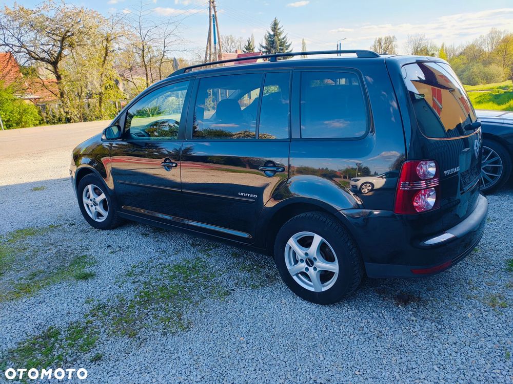 Volkswagen Touran 2.0 TDI United - 2