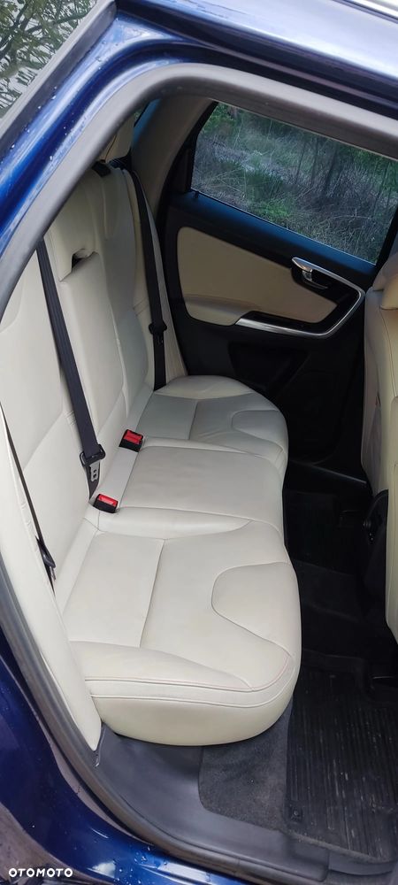 Volvo XC 60 D4 Ocean Race - 11