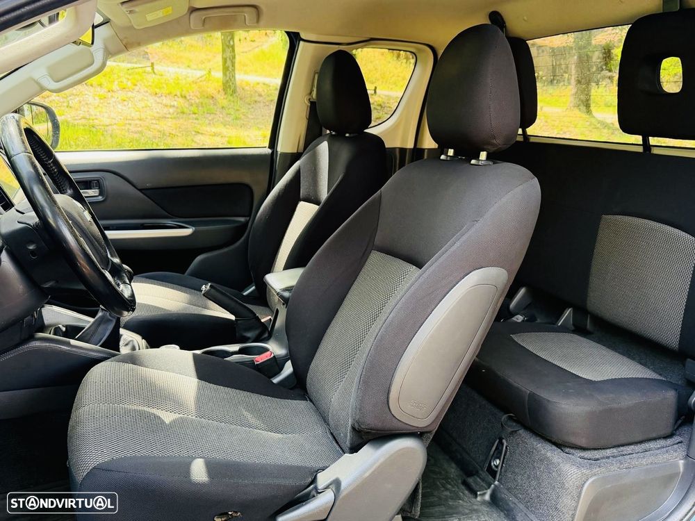 Mitsubishi L200 - 24
