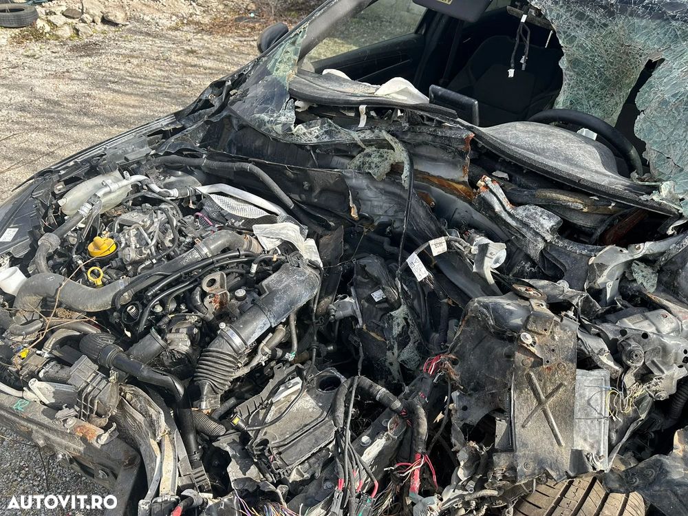 Renault Arkana MHEV 160 EDC RS Line - 13