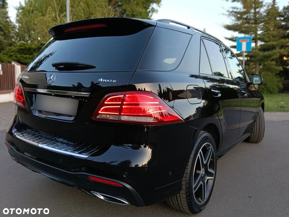 Mercedes-Benz GLE - 13