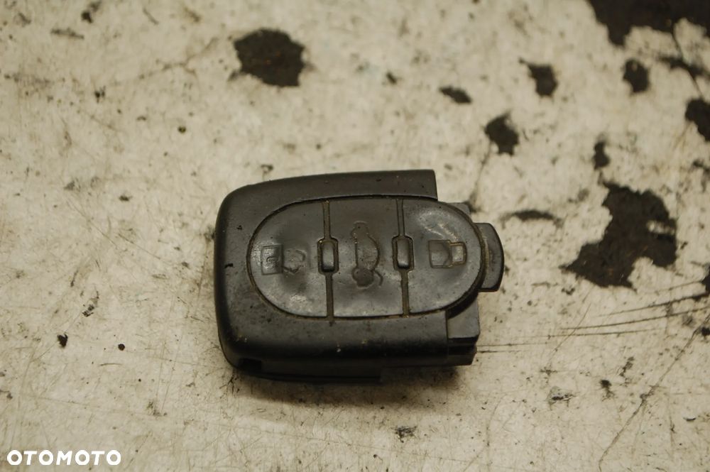 PILOT CENTRALNEGO ZAMKA 4D0837231A AUDI A3 8L LIFT A6 C5 - 1
