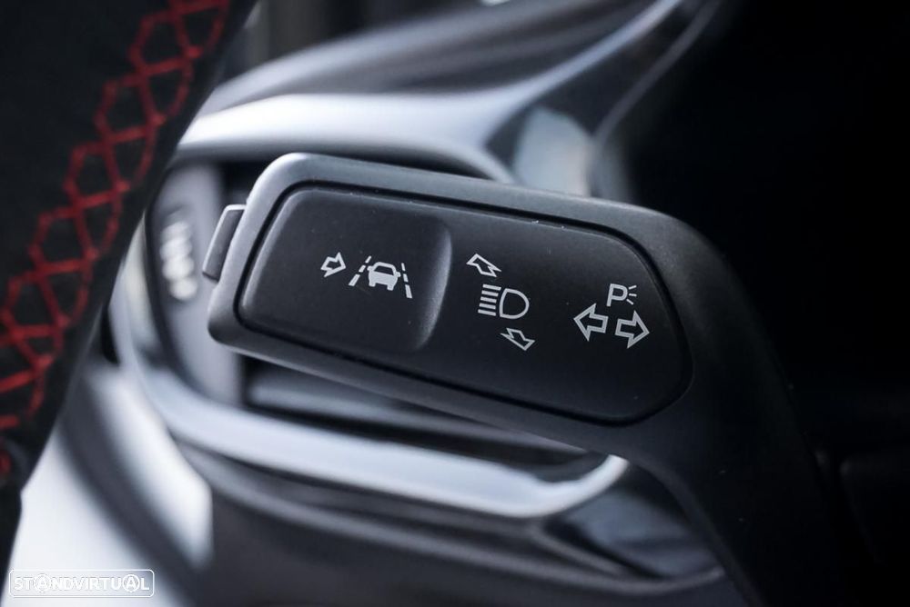 Ford Fiesta 1.0 EcoBoost ST-Line - 24