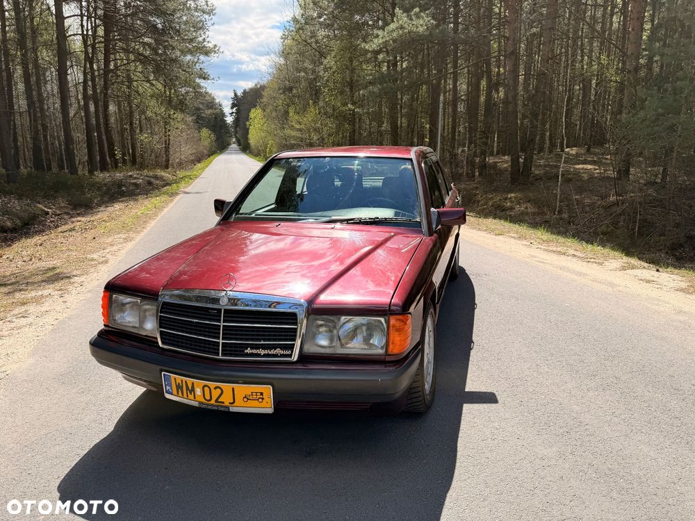 Mercedes-Benz W201 (190) - 3