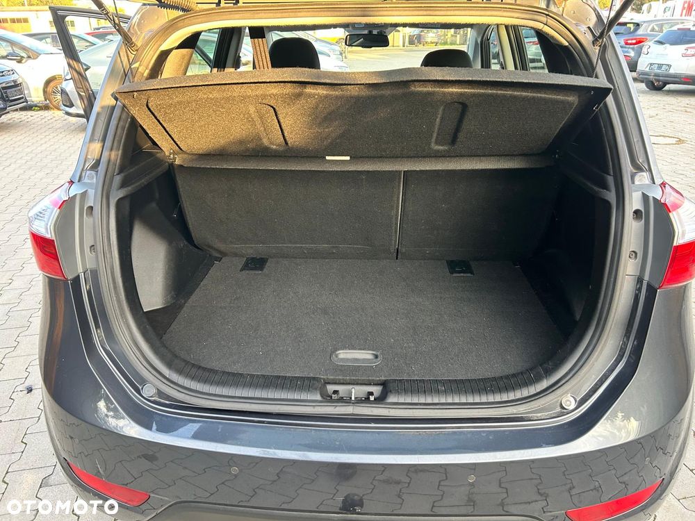Hyundai ix20 1.4 CRDi Comfort - 22
