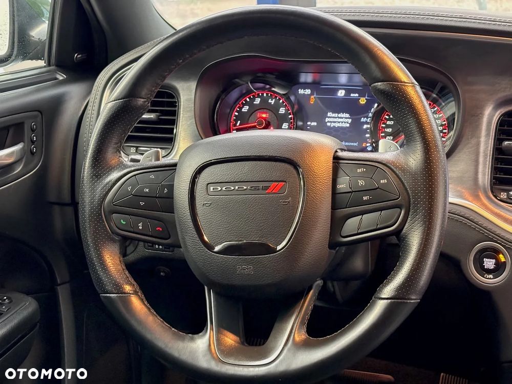 Dodge Charger 6.4 Scat Pack - 13