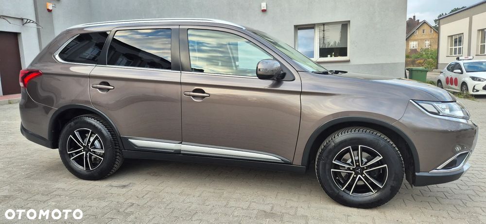 Mitsubishi Outlander 2.0 2WD Diamant Edition - 5