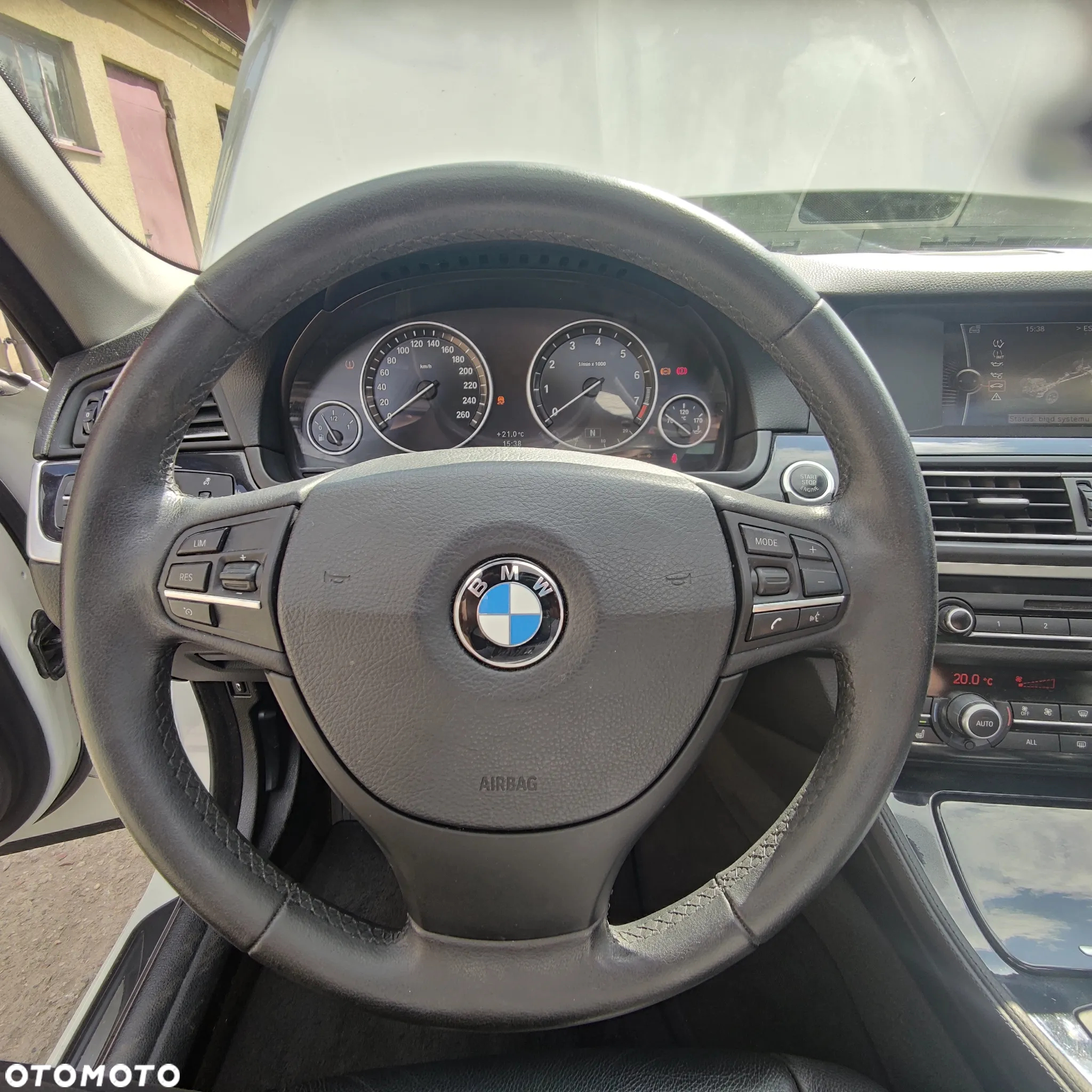 BMW Seria 5 520i GPF Luxury Line sport - 16