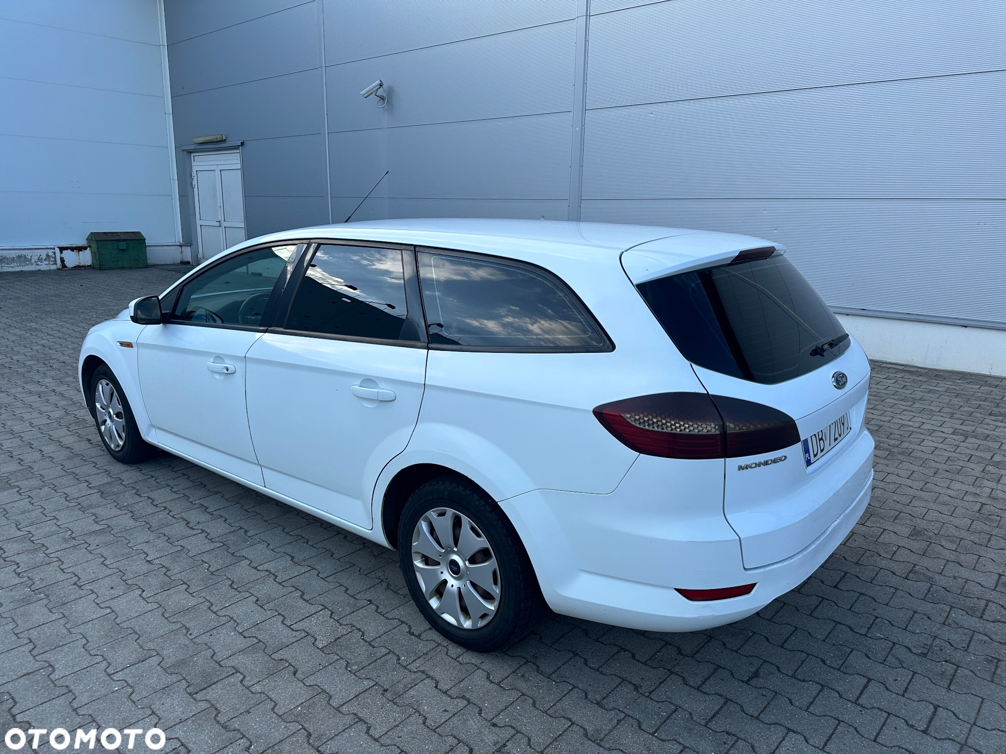 Ford Mondeo 1.8 TDCi Ambiente - 8