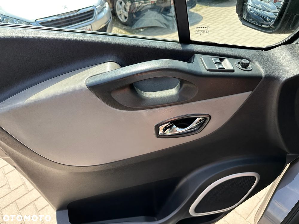 Renault Trafic - 19