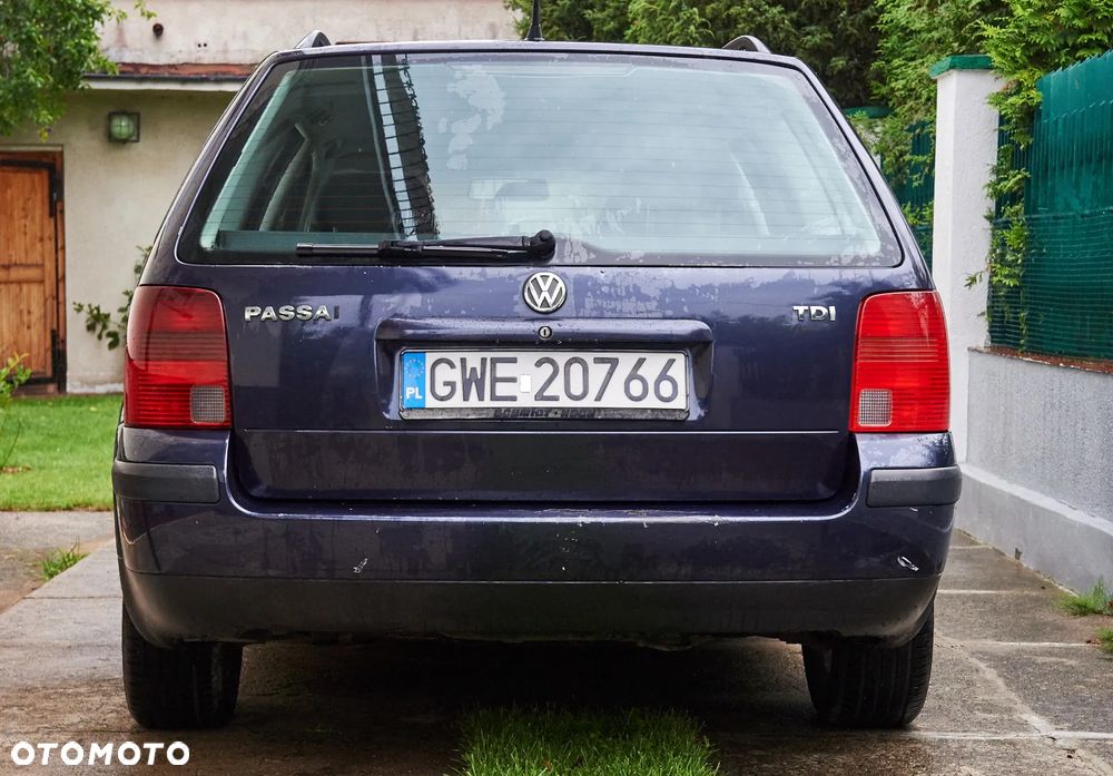 Volkswagen Passat 1.9 TDI - 9