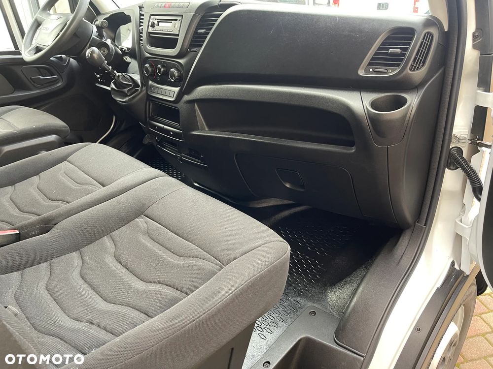Iveco Daily 3,0 Izoterma Winda - 21