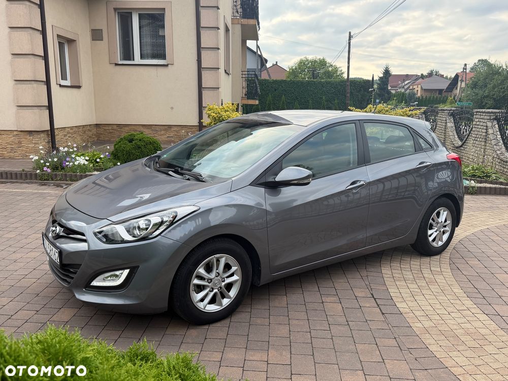 Hyundai i30 i30cw 1.6 Automatik Trend - 13