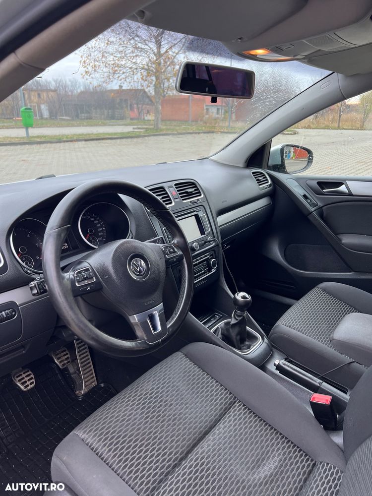 Volkswagen Golf - 9
