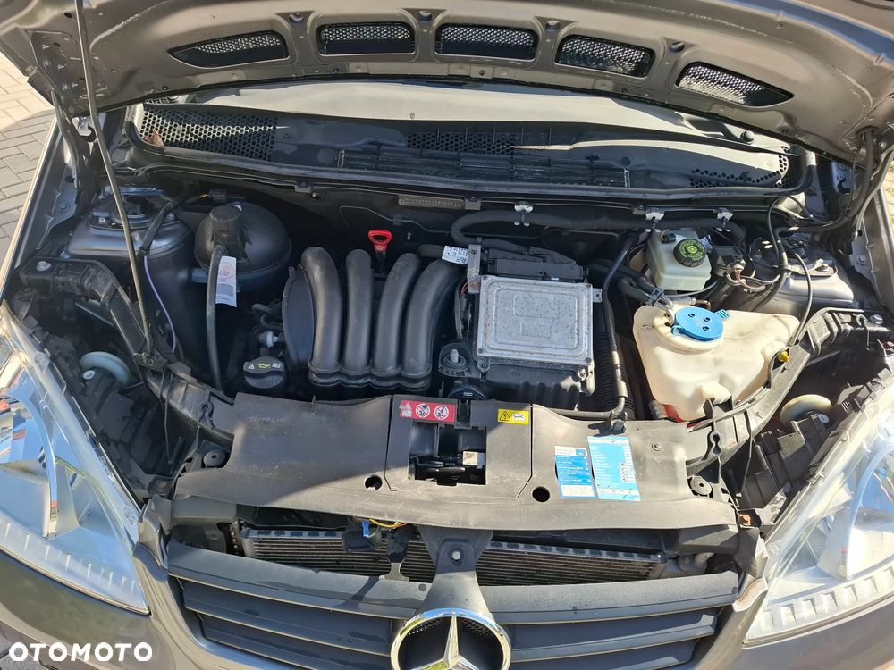 Mercedes-Benz Klasa A 180 BlueEfficiency - 16