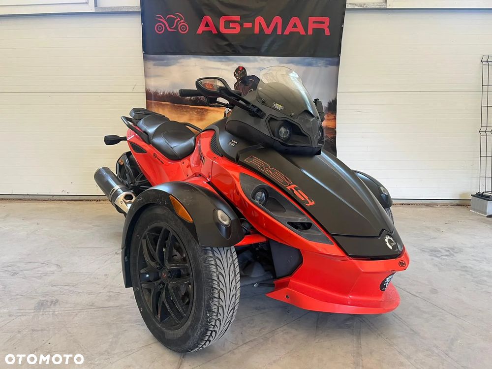 Can-Am Spyder - 1