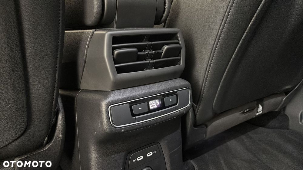Audi Q4 e-tron - 21