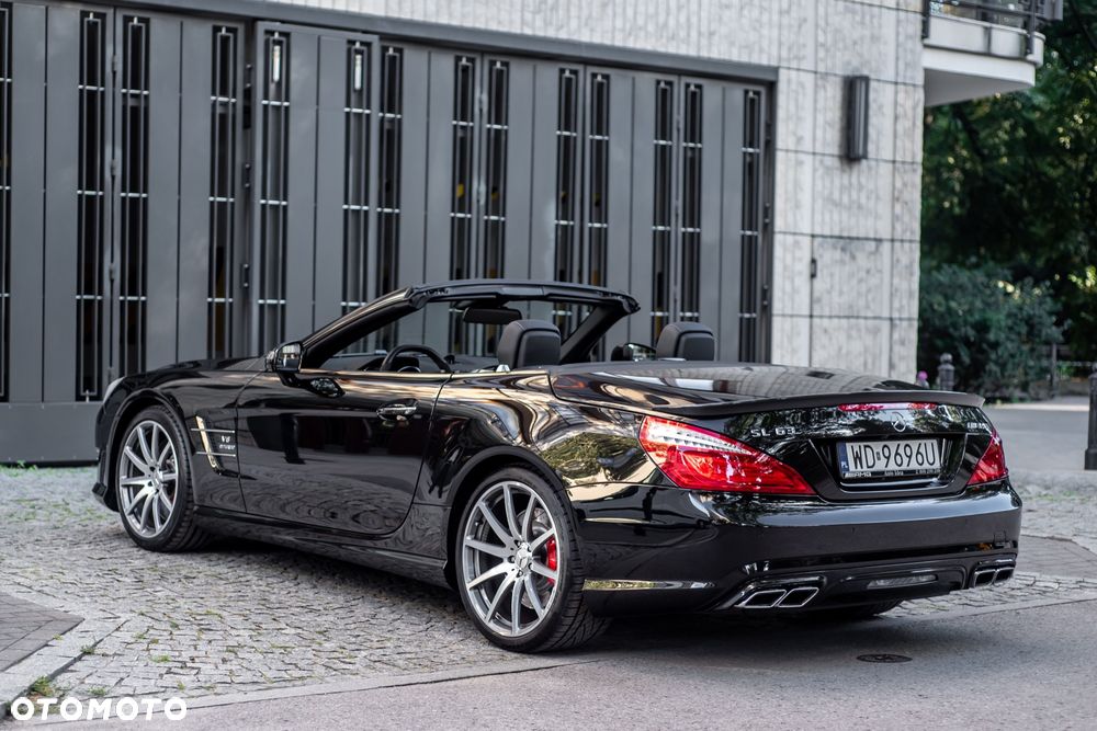 Mercedes-Benz SL 63 AMG AMG Speedshift MCT 7-Gang Sportgetriebe AMG Performance Package - 2