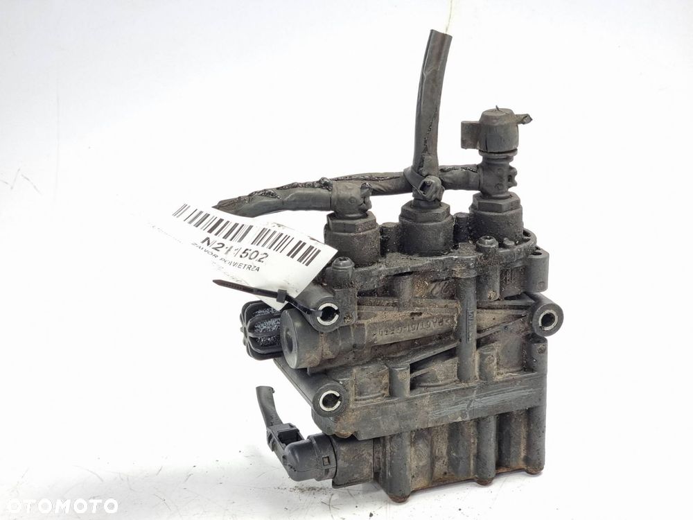 ZAWÓR POWIETRZA MERCEDES ACTROS 1824 A0013271325 - 1