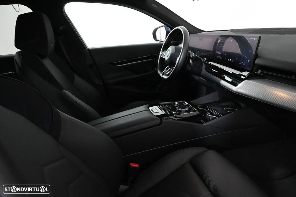 BMW 530 e Pack Desportivo M - 36