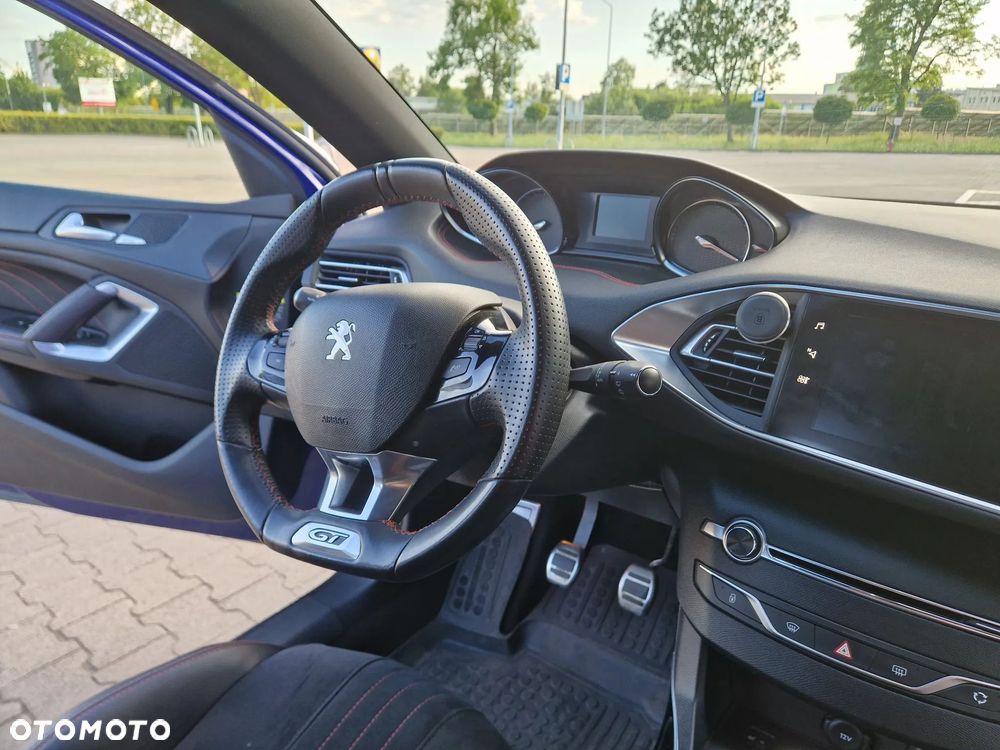 Peugeot 308 - 25
