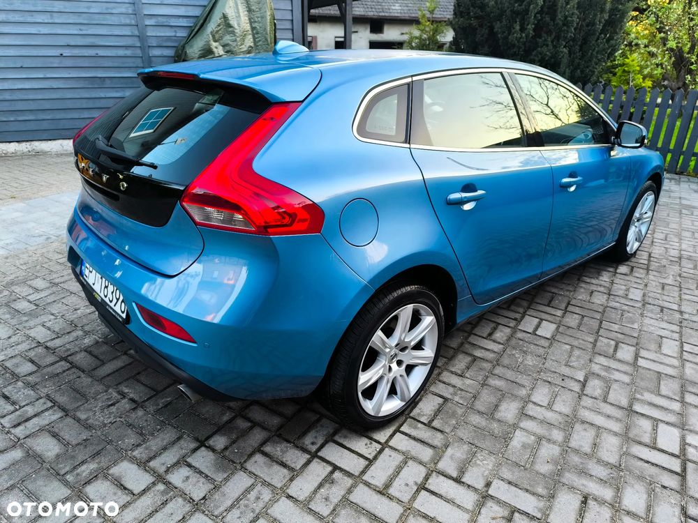 Volvo V40 D4 Summum - 4