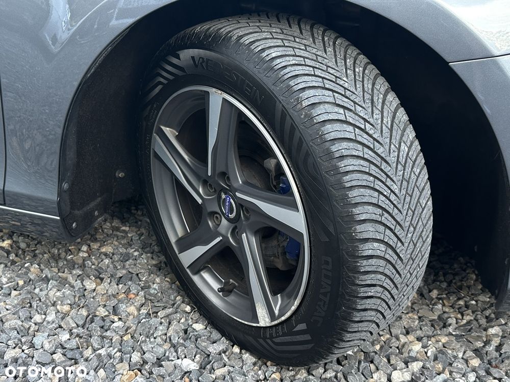 Volvo V40 D2 Drive-E R-Design Kinetic - 17