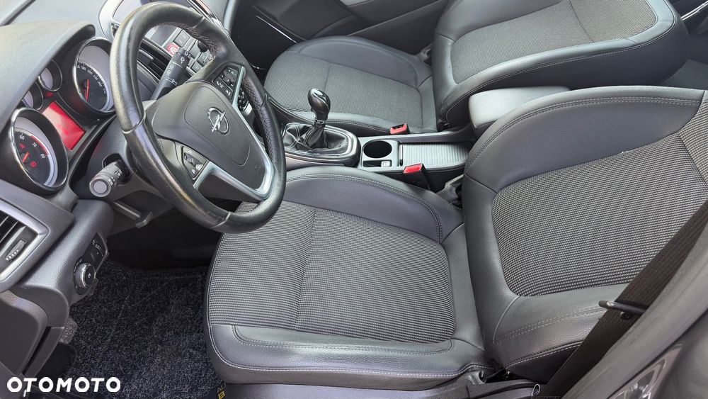 Opel Astra 1.4 Turbo - 21