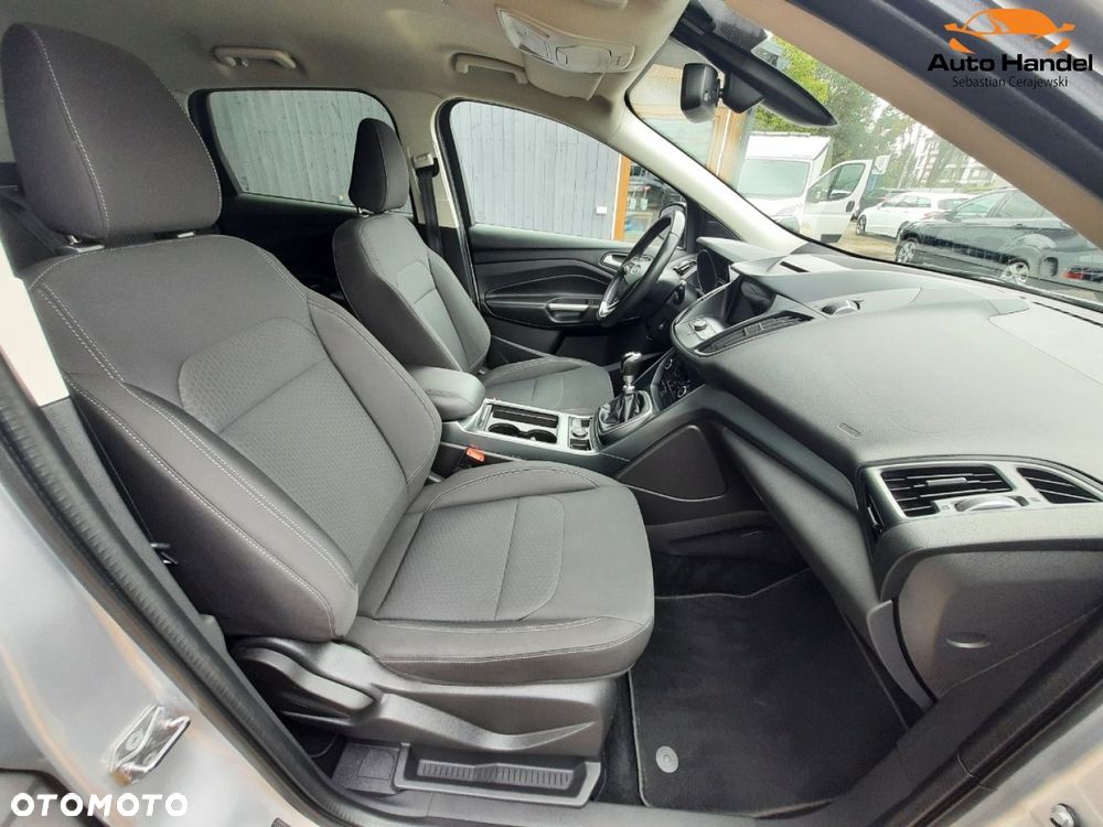 Ford Kuga 1.5 EcoBoost 2x4 Titanium - 41