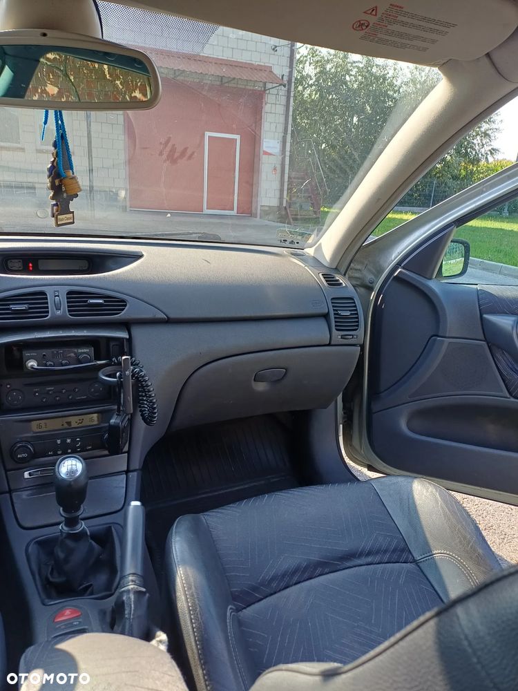 Renault Laguna 2.2 dCi Privilege - 22