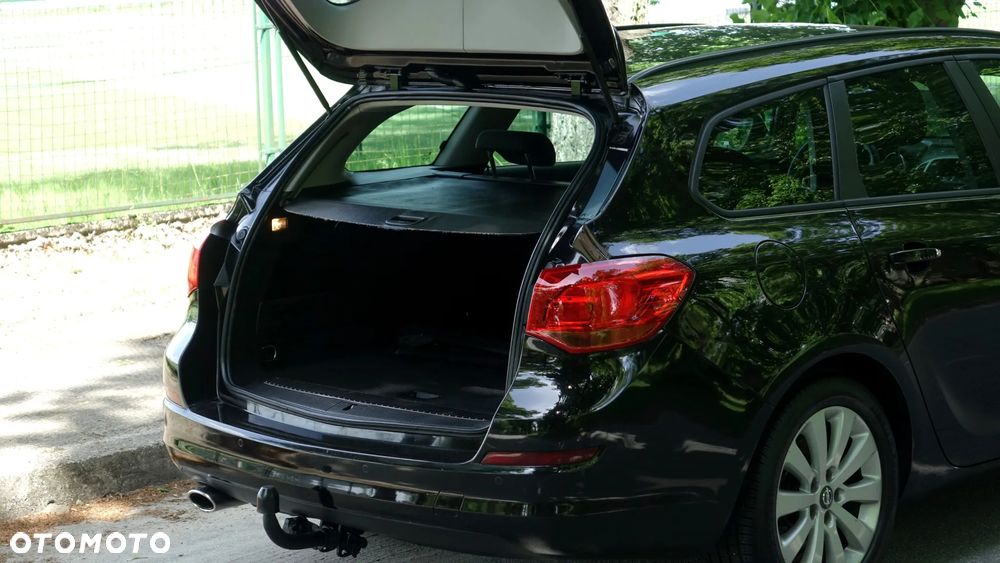 Opel Astra 1.6 Turbo - 34