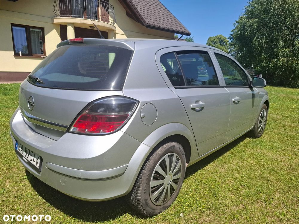 Opel Astra - 4