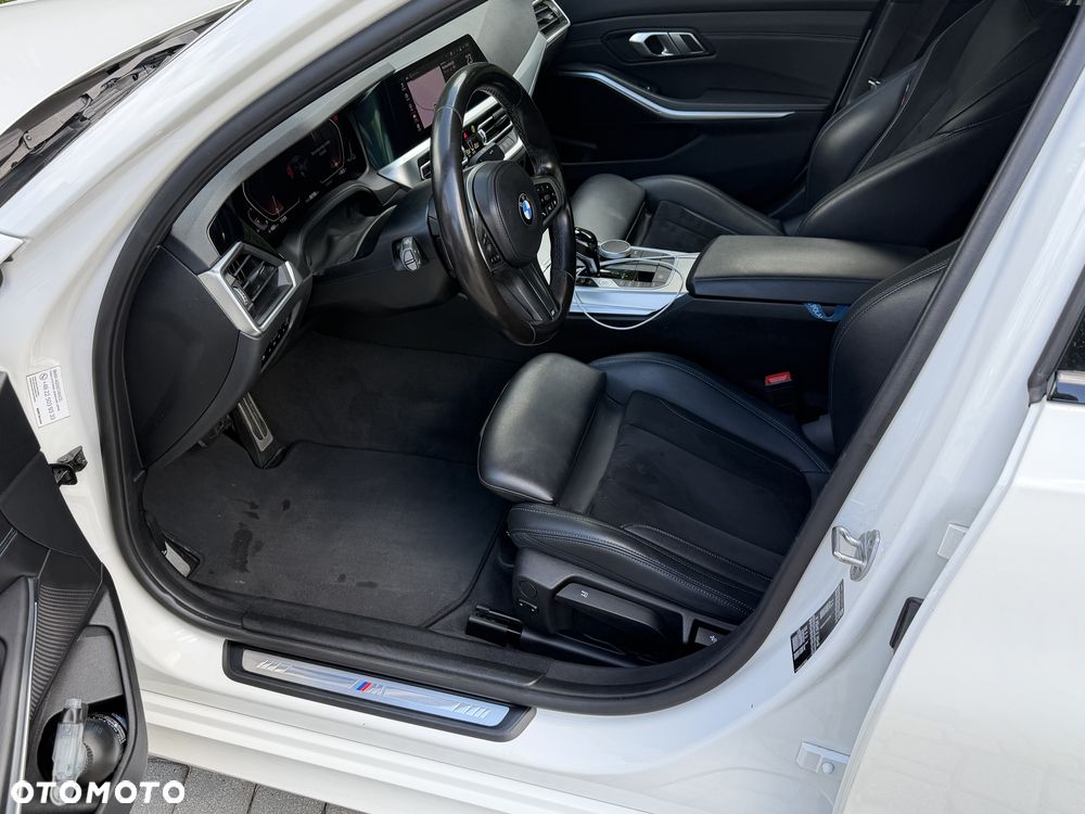 BMW Seria 3 318i M Sport - 7