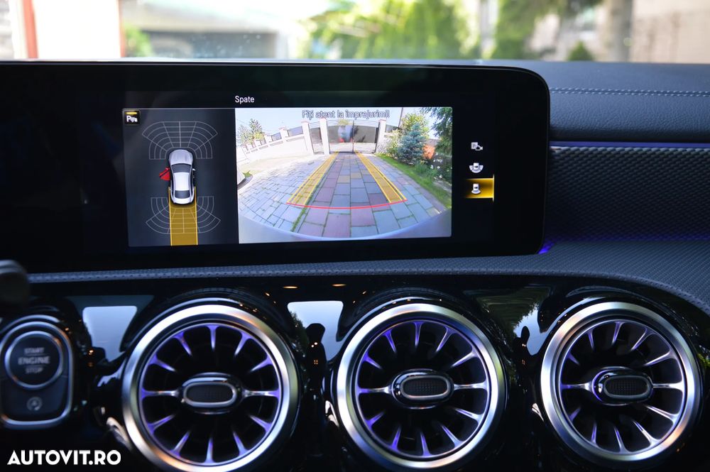 Mercedes-Benz CLA 180 7G-DCT Special Edition - 11