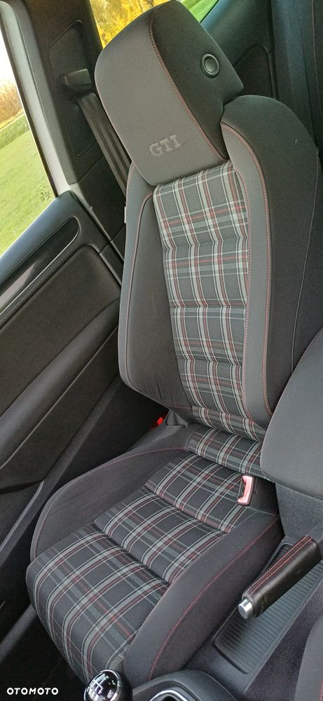 Volkswagen Golf 2.0 GTI - 18