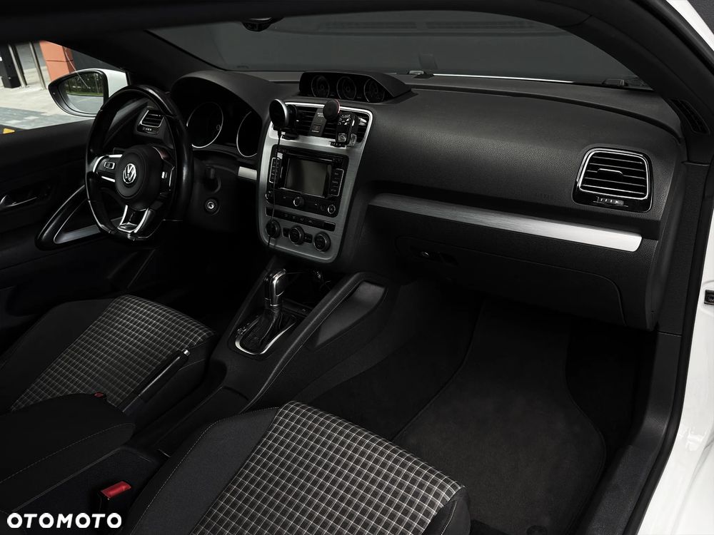 Volkswagen Scirocco 2.0 TSI BMT Perfectline R-Style DSG - 18